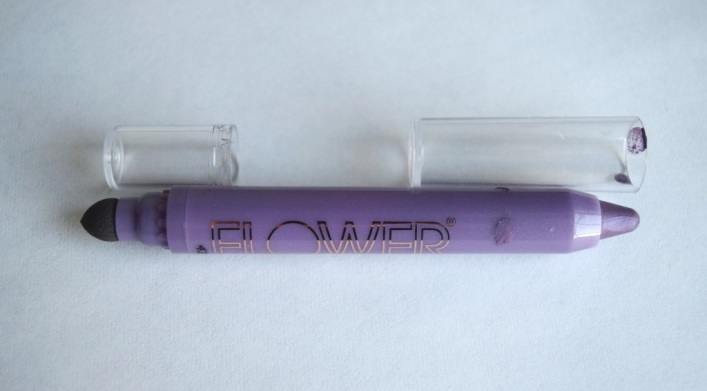 Lilac eyeliner