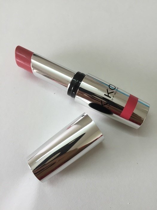 KIKO #02 Pearly Vintage Rose Unlimited Stylo Long-Lasting Lipstick Review