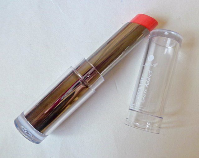 Lakme Absolute Coral Lustre Gloss Addict 4