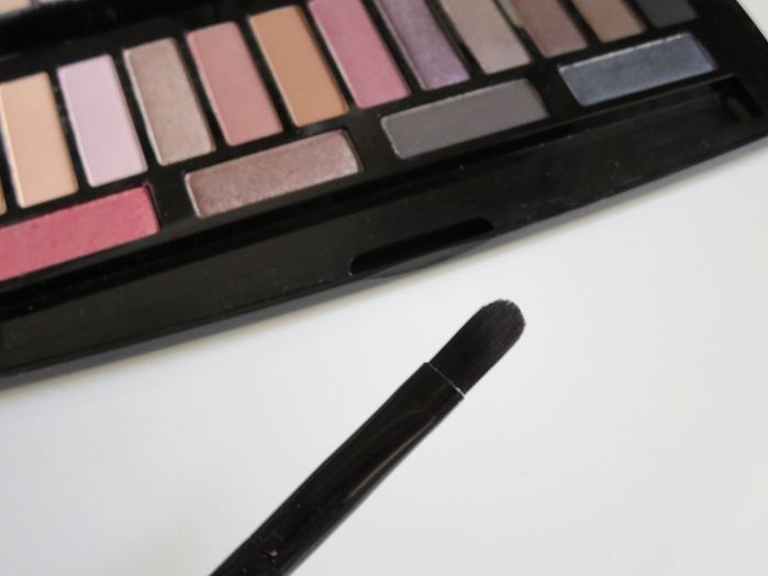 Lancome Auda[city] in Paris Eyeshadow Palette Review4