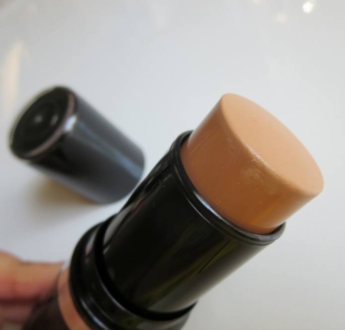 Make Up For Ever Ultra HD Invisible Cover Stick Foundation Review4
