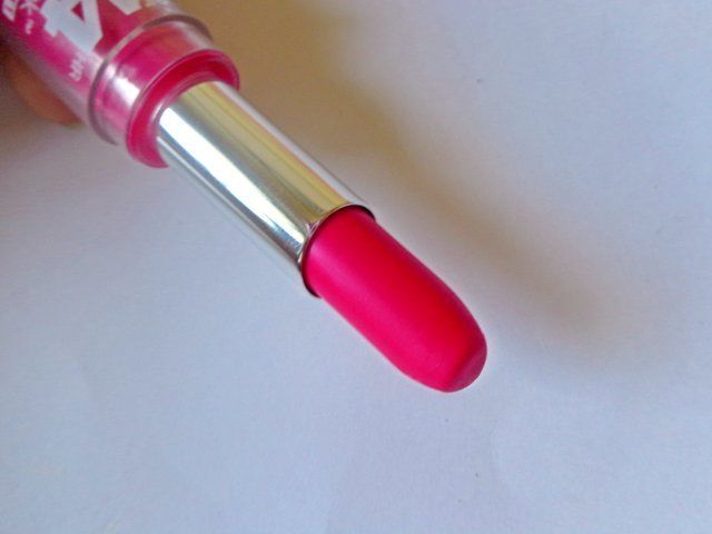 Maybelline Flash of Fuchsia Superstay 14hr Megawatt Lipstick 4