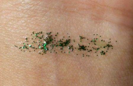 NYX CGL 09 Green Candy Glitter Liner Review7