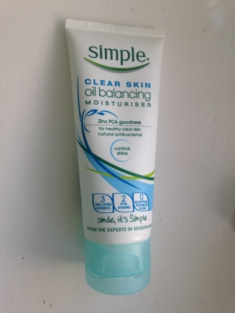 Simple Clear Skin Oil Balancing Moisturiser 