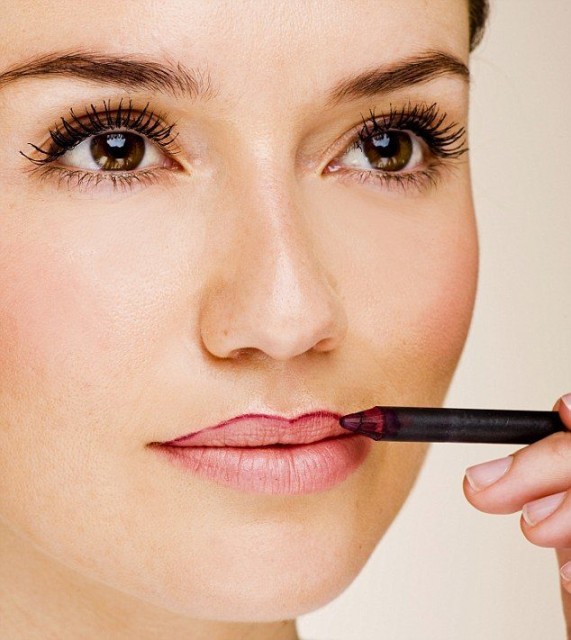 6 Lip Products That Every Woman Should Have In Her Vanity 4