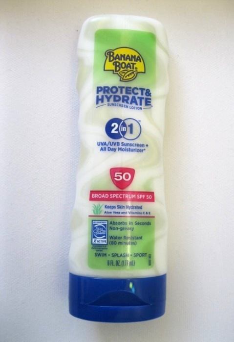 Banana Boat Protect and Hydrate 2 in 1 Sunscreen Lotion SPF 50 Review5