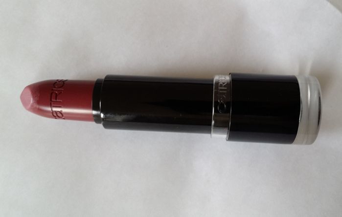 Catrice 340 Berry Bradshaw Ultimate Colour Lipstick Review1