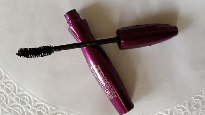Catrice Glam and Doll Curl and Volume Mascara