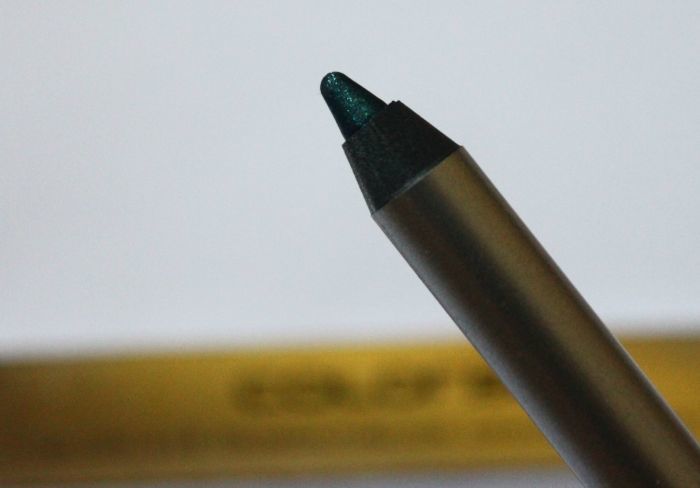 Colorbar Emerald Green I-Glide Eye Pencil Review + EOTD shade