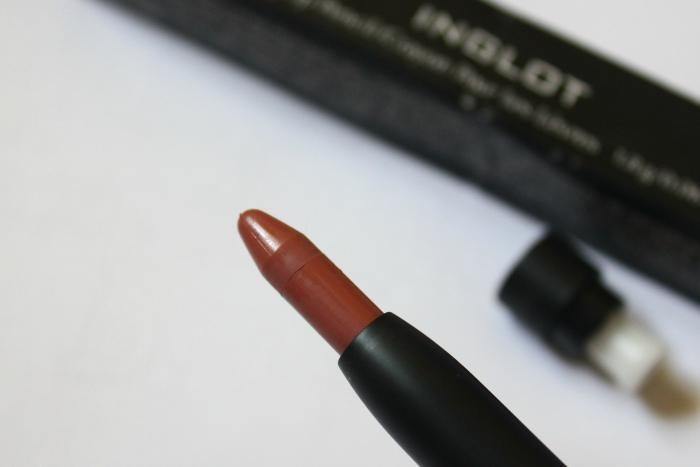 Inglot #16AMC Lip Pencil Review