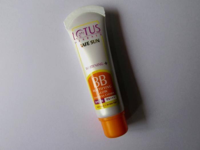 Lotus Herbals Whitening BB Mattifying Glow Fairness Cream SPF 30 PA+++ Review4