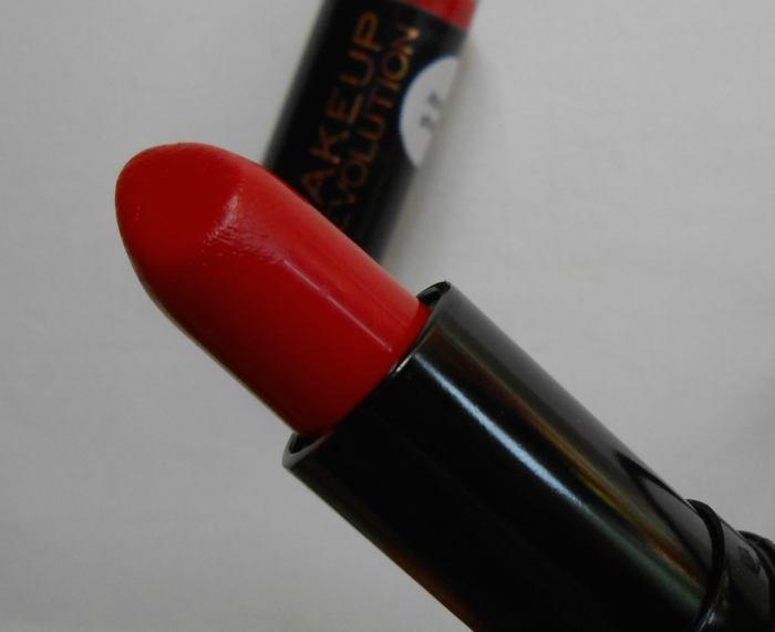 Makeup Revolution Atomic Ruby Lipstick Closeup