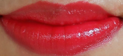 Makeup Revolution Atomic Ruby Lipstick Demo