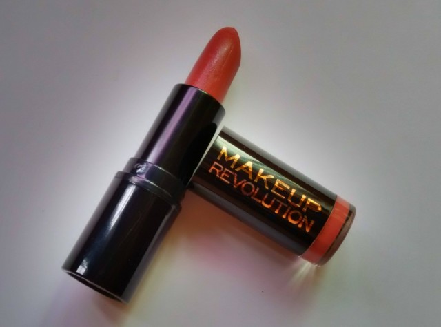 Makeup Revolution London Treat Amazing Lipstick