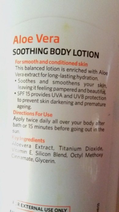 VLCC Skin Defence Aloevera Soothing Body Lotion SPF 15 Review1