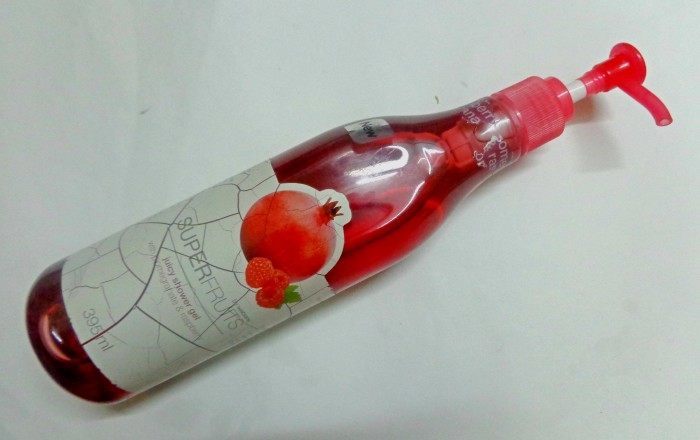Watsons Super-Fruits Pomegranate and Raspberry Juicy Shower Gel Review
