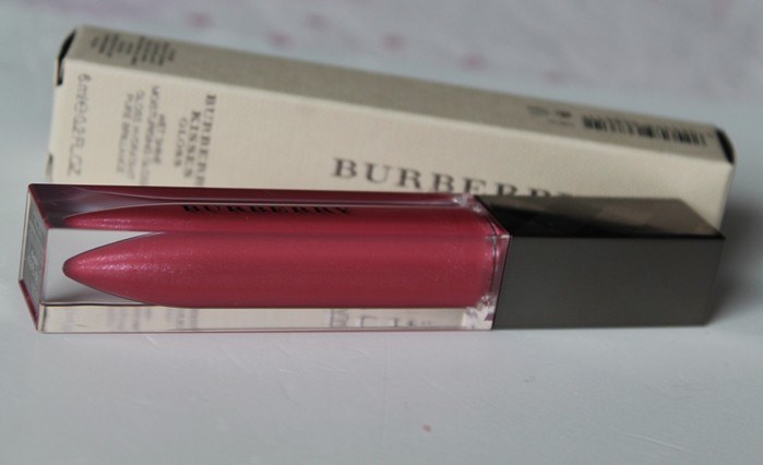 Burberry Pink Mist No. 53 Kisses Gloss Review6