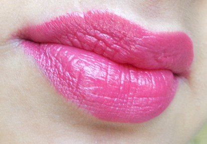 Chambor Orosa #554 Insanely Pink Lip Perfection Lipstick Review7