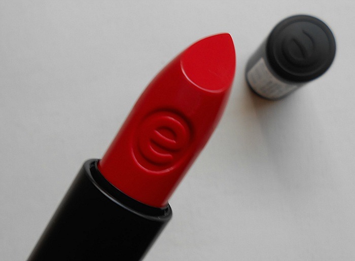 Essence 02 All You Need Is Red Longlasting Lipstick Review bullet
