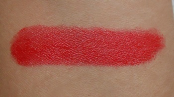 Essence 02 All You Need Is Red Longlasting Lipstick Review swatch