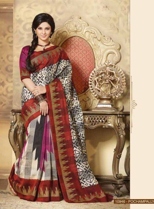 Exquisite Traditional Saree Looks from Different Regions of India4