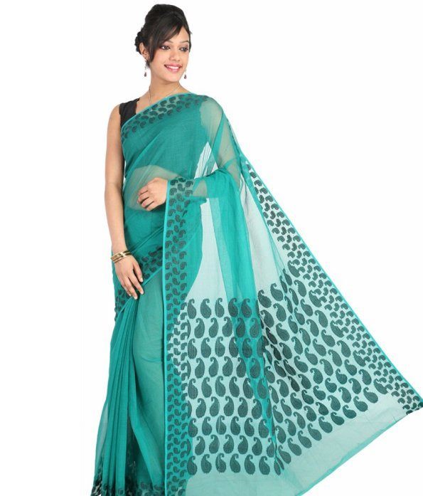Exquisite Traditional Saree Looks from Different Regions of India6