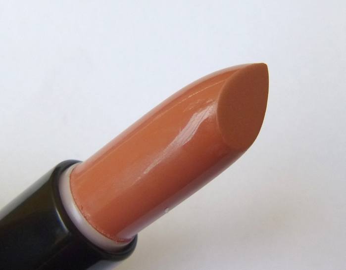 Makeup Revolution The One Amazing Lipstick Review3
