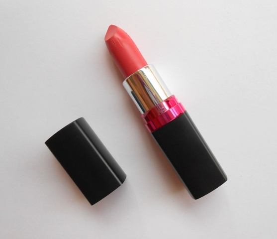Maybelline Color Show Pop Of Pink Creamy Matte Lip Color Review3