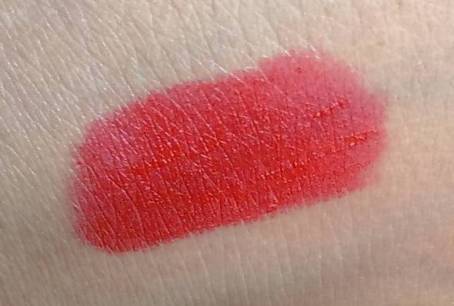 Maybelline Lip Studio Cherry Cherry Bang Bang Color Blur Cream Matte Pencil and Smudger Review8