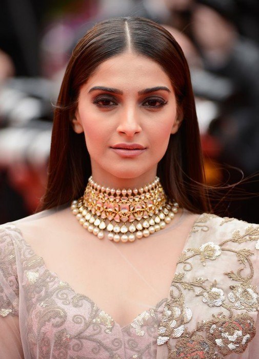CANNES, FRANCE - MAY 19: Sonam Kapoor attends the "Foxcatcher" premiere during the 67th Annual Cannes Film Festival on May 19, 2014 in Cannes, France. (Photo by Ian Gavan/Getty Images)