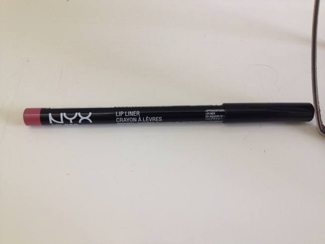 NYX Peekaboo Neutral Lip Liner