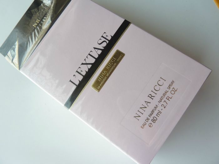 Nina Ricci E'xtase Perfume Review packaging