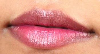 The Body Shop Poppy Universal #50 Lip & Cheek Velvet Stick Review lipswatch