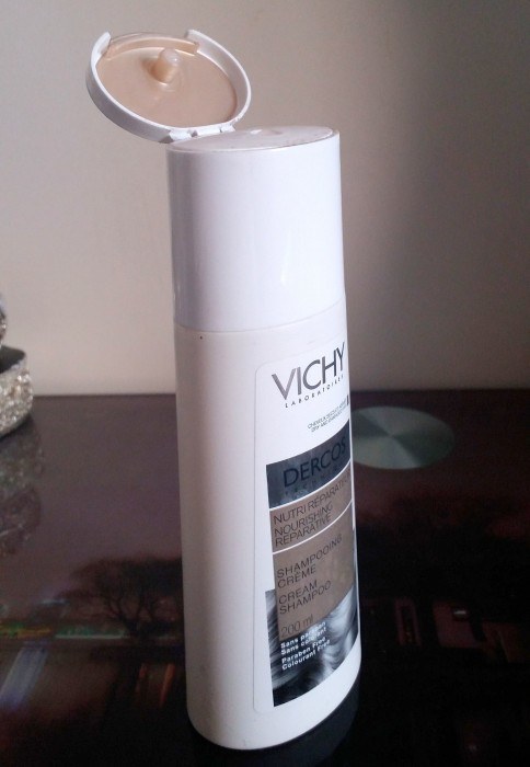 Vichy Dercos nourishing reparative cream shampoo