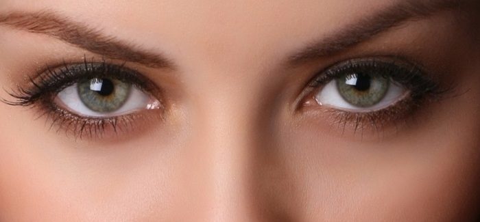 6 Best Ways To Brighten Your Eyes and Get Rid of Dark Circles at the Earliest1