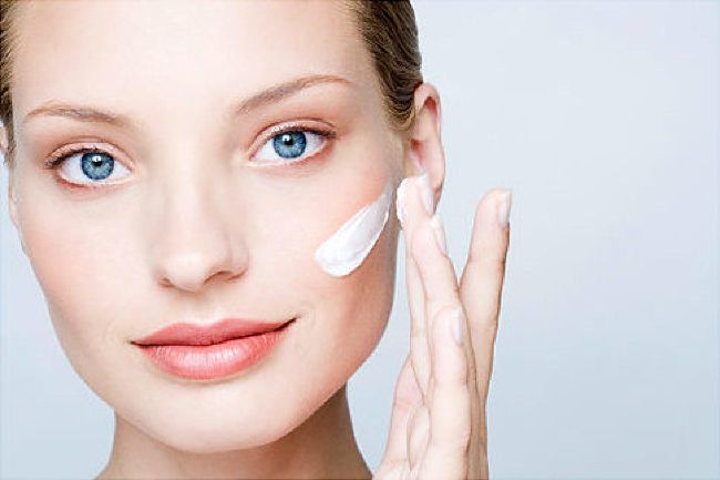 7 Myths About Facial Creams and Moisturizers Debunked