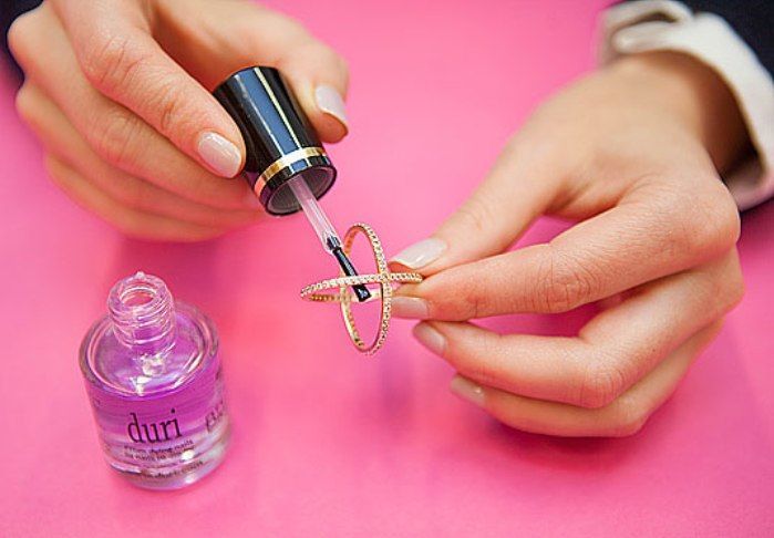 9 Uncommon but Highly Useful Ways to Use Clear Nail Polish