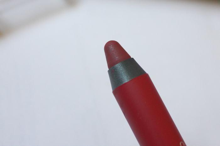 Chambor Xtreme Matte Long Lasting Lipcolour #12 Atomic Red Review bullet 2