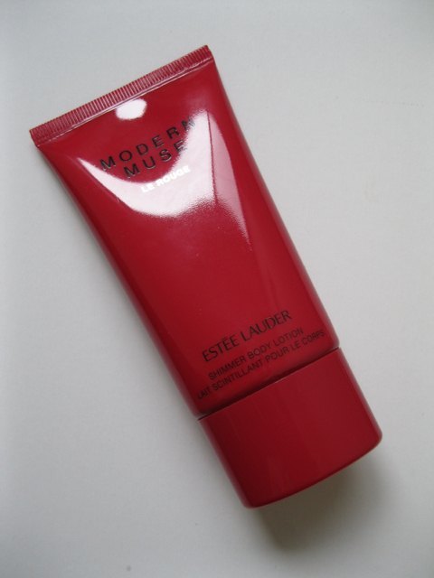 Estee Lauder Modern Muse Le Rouge Shimmer Body Lotion