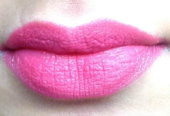 Faces Ultime Pro 04 Hot Wired Starry Matte Lip Crayon lipswatch 2