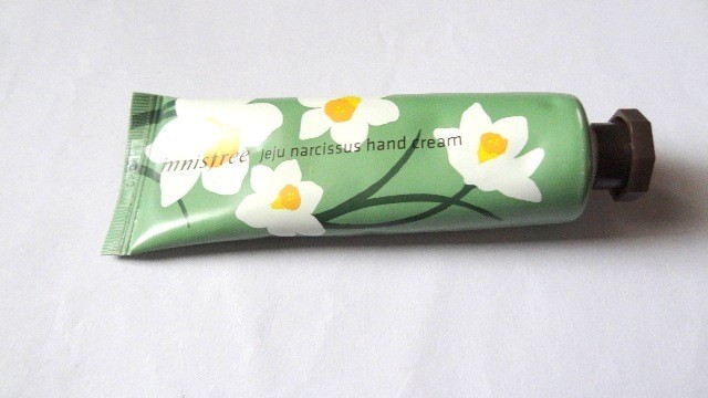 Innisfree Jeju Narcissus hand cream review1