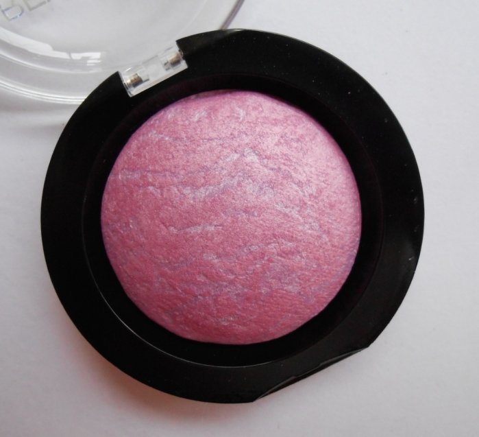 Makeup Revolution One For Playing Games Vivid Baked Blusher Review3