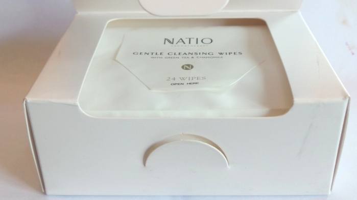 Natio Gentle Cleansing Wipes with Green Tea and Chamomile Review1