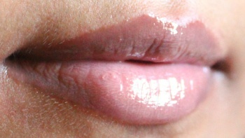 lipswatch
