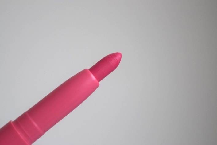 Maybelline Fast and Fuchsia Color Blur By Lip Studio Cream Matte Pencil and Smudger