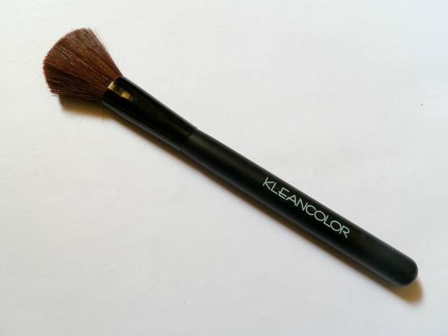 KleanColor Angled Blush Brush Review