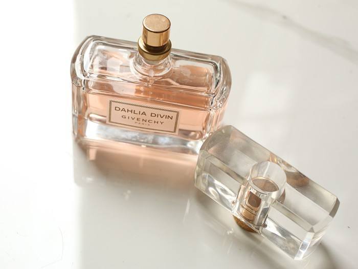 givenchy dahlia divin perfume review