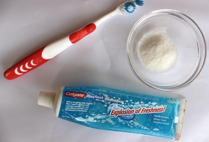 toothpaste blackhead remover