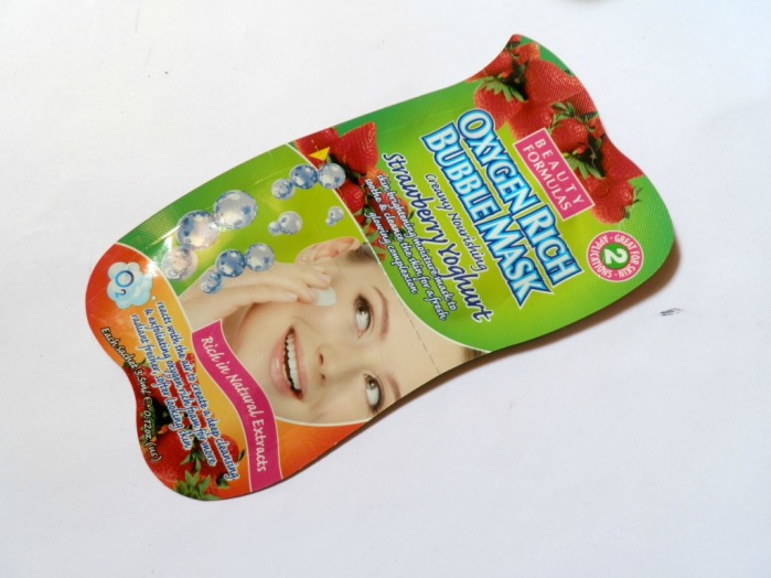 Beauty Formulas Strawberry Yoghurt Oxygen Rich Bubble Mask Review