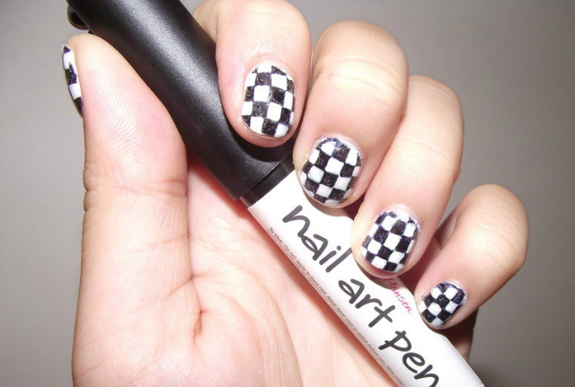 Chequered Nails